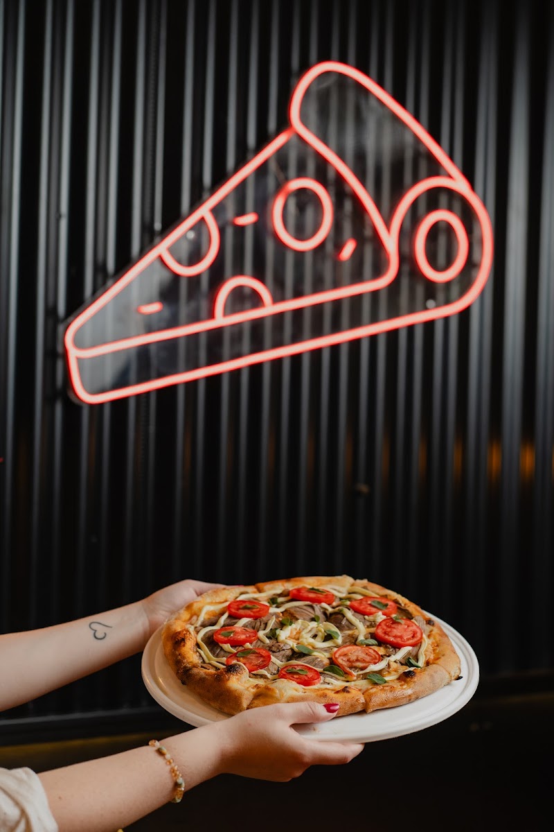 Tito's Yb - Más Que Pizza-8